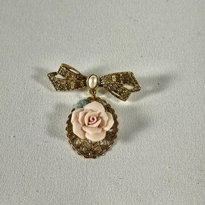 Vintage Victorian Style Porcelain Pink Rose, (unsigned) 1928 Brand Brooch/Pin